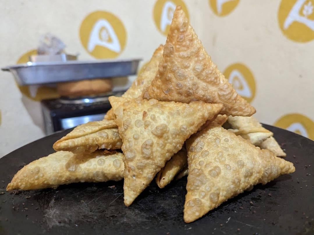 SAMOUSSA A LA VIANDE HACHÉE
EXPLICATION BIEN DÉTAILLÉE